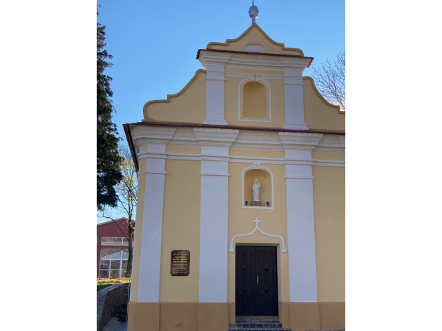 Zrenovovaný vonkajšok Kaplnky Panny Márie Karmelskej