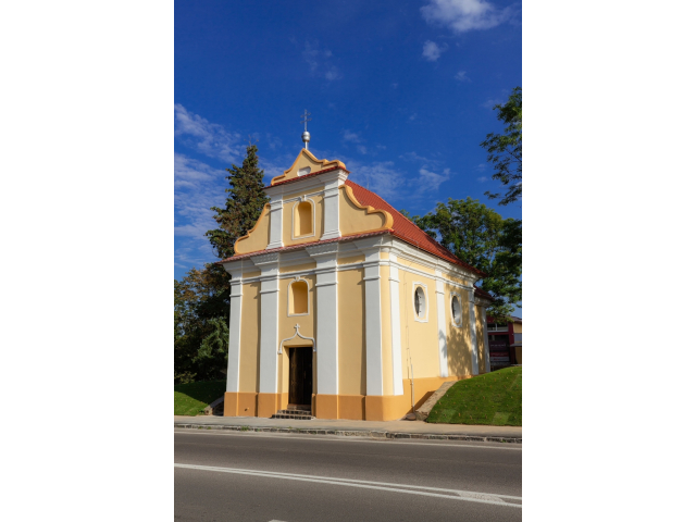 Zrenovovaný vonkajšok Kaplnky Panny Márie Karmelskej