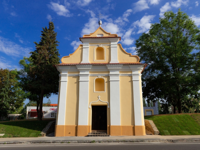 Zrenovovaný vonkajšok Kaplnky Panny Márie Karmelskej
