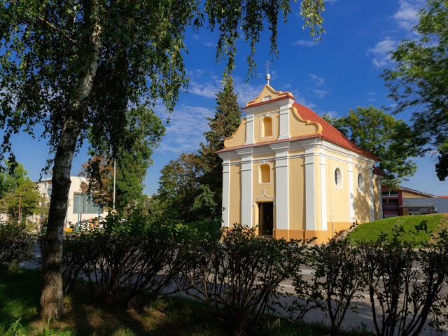 Zrenovovaný vonkajšok Kaplnky Panny Márie Karmelskej