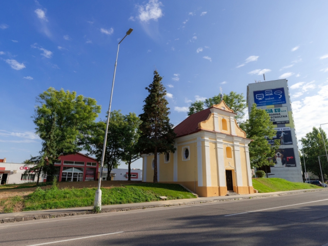 Zrenovovaný vonkajšok Kaplnky Panny Márie Karmelskej