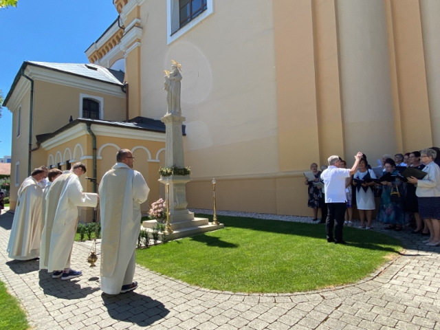POŽEHNANIE OBNOVENEJ SOCHY SV. ANTONA PADUÁNSKEHO (12.6.2022)