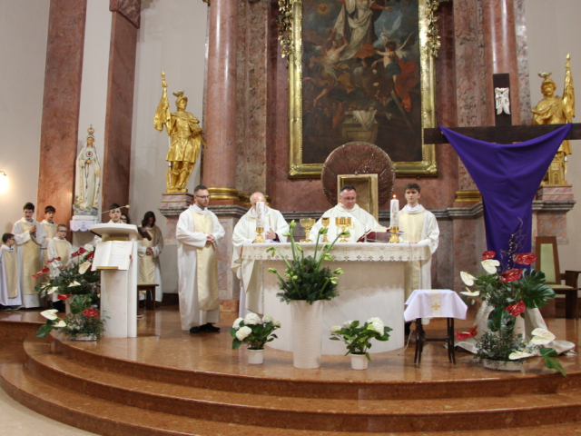 Veľkonočné trojdnie 2023