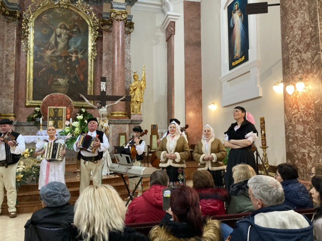 TERCHOVSKÉ VIANOCE u nás v Topoľčanoch