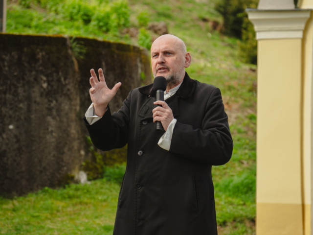 Piatok Utrpenia Pána 29. marca 2024 - Krížová cesta na topoľčianskej kalvárií