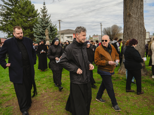 Piatok Utrpenia Pána 29. marca 2024 - Krížová cesta na topoľčianskej kalvárií