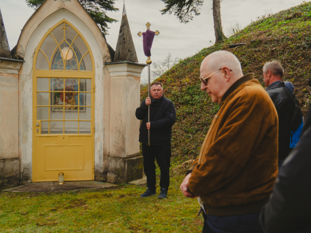 Piatok Utrpenia Pána 29. marca 2024 - Krížová cesta na topoľčianskej kalvárií