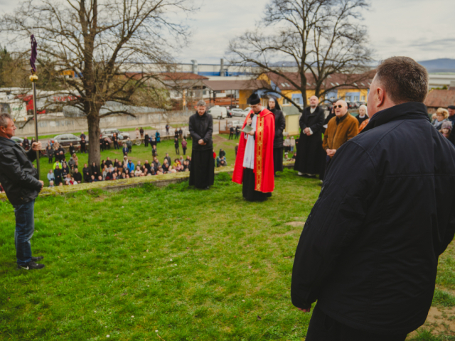 Piatok Utrpenia Pána 29. marca 2024 - Krížová cesta na topoľčianskej kalvárií