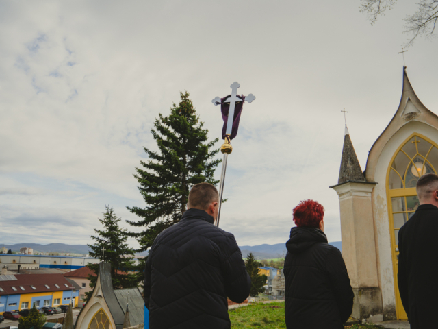 Piatok Utrpenia Pána 29. marca 2024 - Krížová cesta na topoľčianskej kalvárií