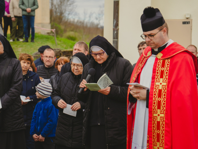 Piatok Utrpenia Pána 29. marca 2024 - Krížová cesta na topoľčianskej kalvárií