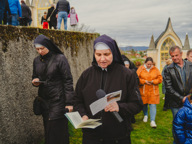 Piatok Utrpenia Pána 29. marca 2024 - Krížová cesta na topoľčianskej kalvárií