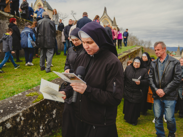 Piatok Utrpenia Pána 29. marca 2024 - Krížová cesta na topoľčianskej kalvárií