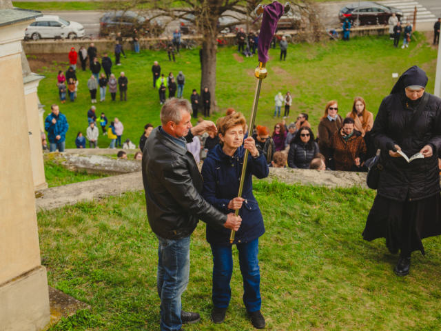 Piatok Utrpenia Pána 29. marca 2024 - Krížová cesta na topoľčianskej kalvárií