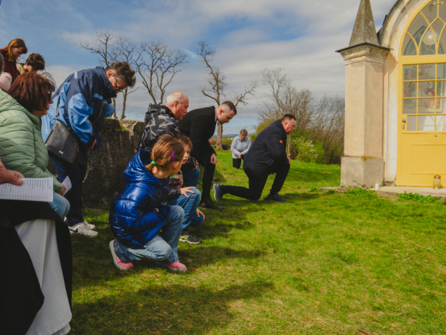 Piatok Utrpenia Pána 29. marca 2024 - Krížová cesta na topoľčianskej kalvárií