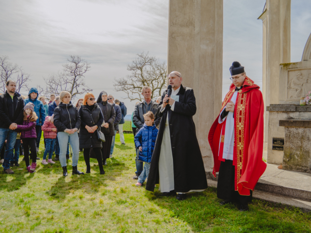Piatok Utrpenia Pána 29. marca 2024 - Krížová cesta na topoľčianskej kalvárií