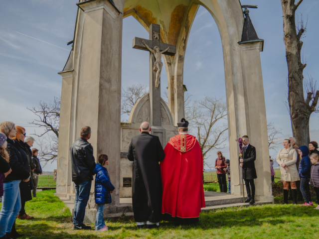 Piatok Utrpenia Pána 29. marca 2024 - Krížová cesta na topoľčianskej kalvárií