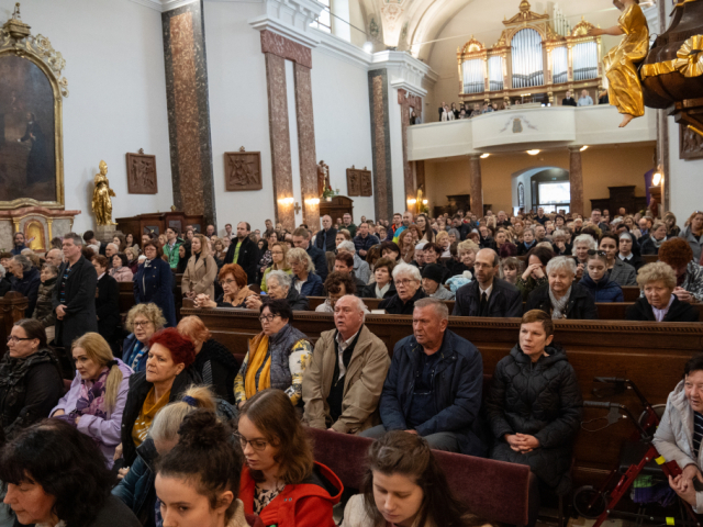Piatok Utrpenia Pána 29. marca 2024 - obrady na Veľký Piatok o 15:00 Hod.