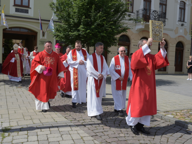 Slávnosť birmovania v našej farnosti (25.5.2024)