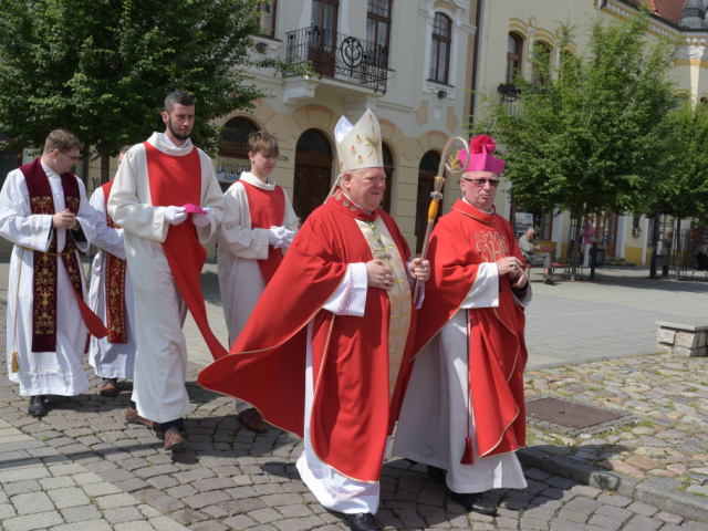 Slávnosť birmovania v našej farnosti (25.5.2024)