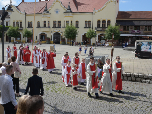 Slávnosť birmovania v našej farnosti (25.5.2024)