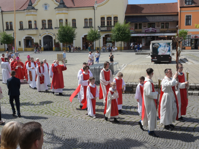 Slávnosť birmovania v našej farnosti (25.5.2024)