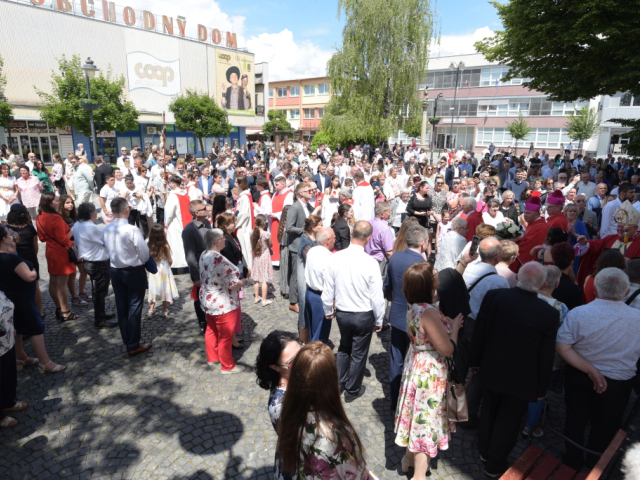 Slávnosť birmovania v našej farnosti (25.5.2024)