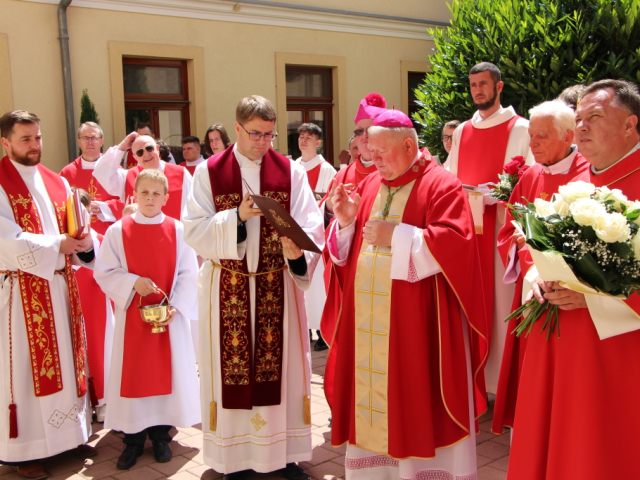 Slávnosť birmovania v našej farnosti (25.5.2024)