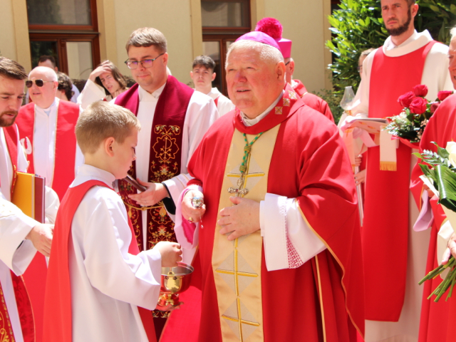 Slávnosť birmovania v našej farnosti (25.5.2024)