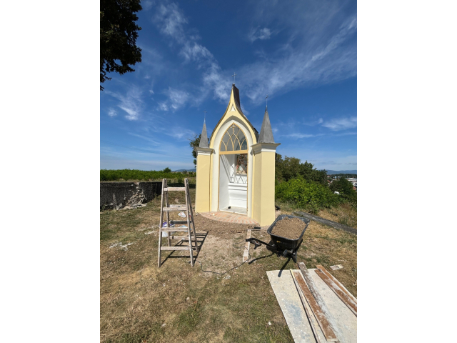 OBNOVENÉ XII. a XIII. ZASTAVENIE NA KALVÁRII V TOPOĽČANOCH