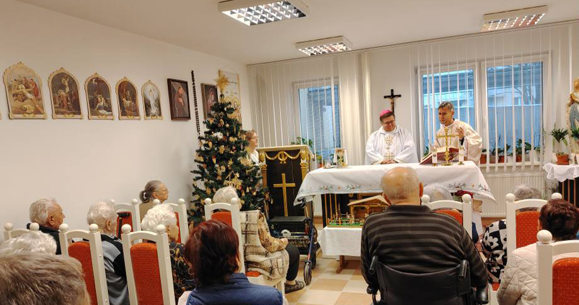 Biskup Mons. Beňo navštívil ZSS Komfort v Topoľčanoch