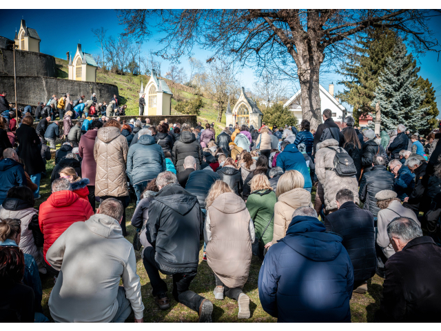 Krížová cesta na Kalvárii v Topoľčanoch