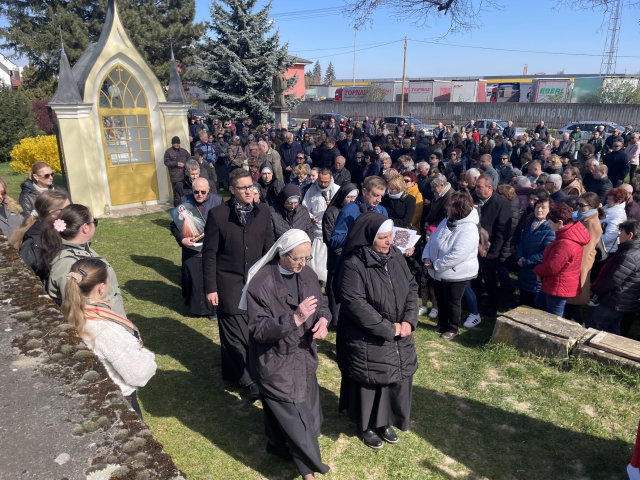 Krížová cesta na Kalvárii v Topoľčanoch