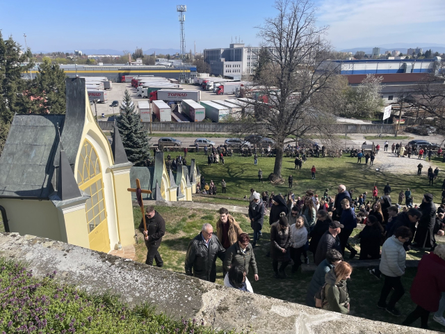 Krížová cesta na Kalvárii v Topoľčanoch