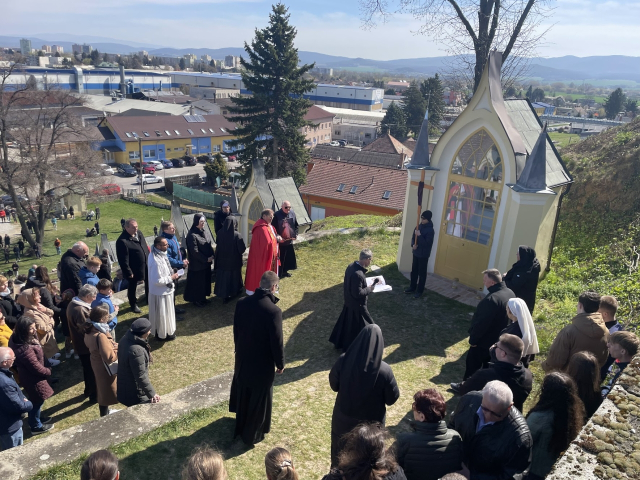 Krížová cesta na Kalvárii v Topoľčanoch