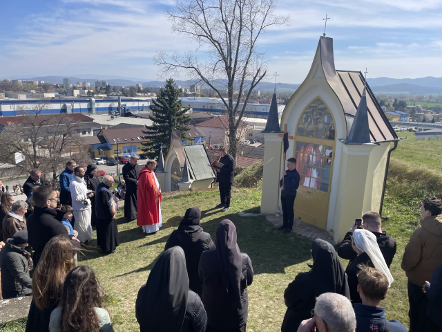 Krížová cesta na Kalvárii v Topoľčanoch