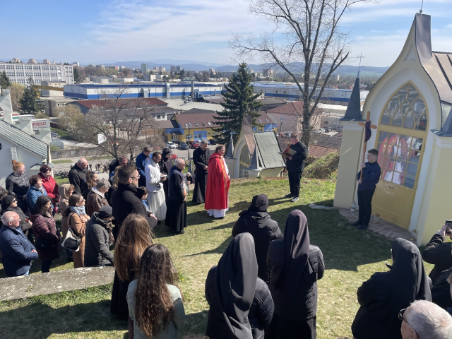 Krížová cesta na Kalvárii v Topoľčanoch