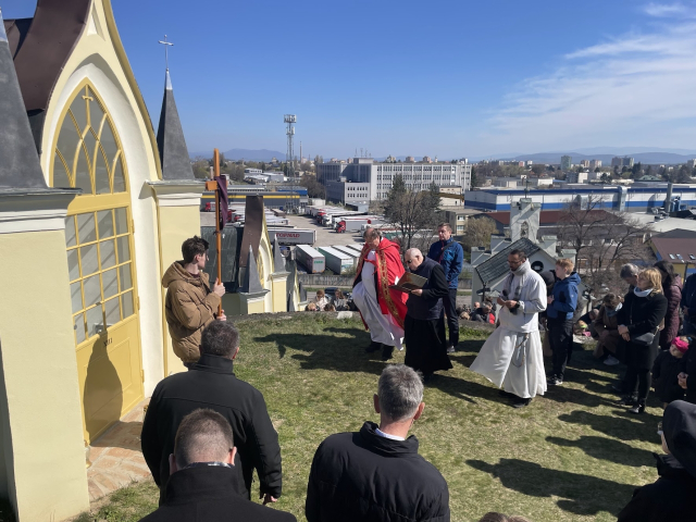 Krížová cesta na Kalvárii v Topoľčanoch