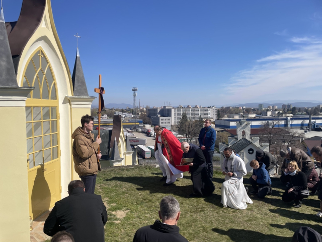 Krížová cesta na Kalvárii v Topoľčanoch