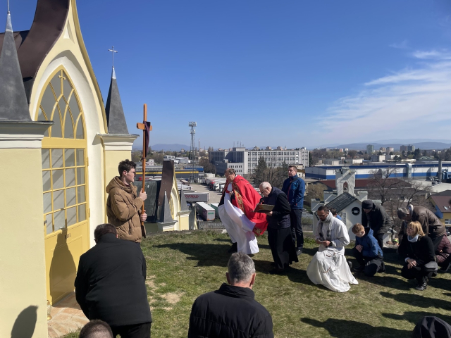 Krížová cesta na Kalvárii v Topoľčanoch