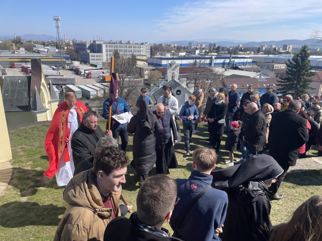 Krížová cesta na Kalvárii v Topoľčanoch