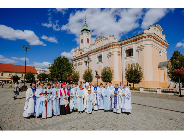 Nedeľa – slávnostné zavŕšenie Mariánskej púte 2026
