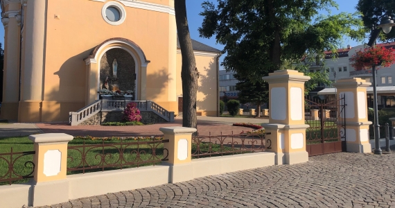 Renovácia ohrady + strechy a výmena reproduktorov